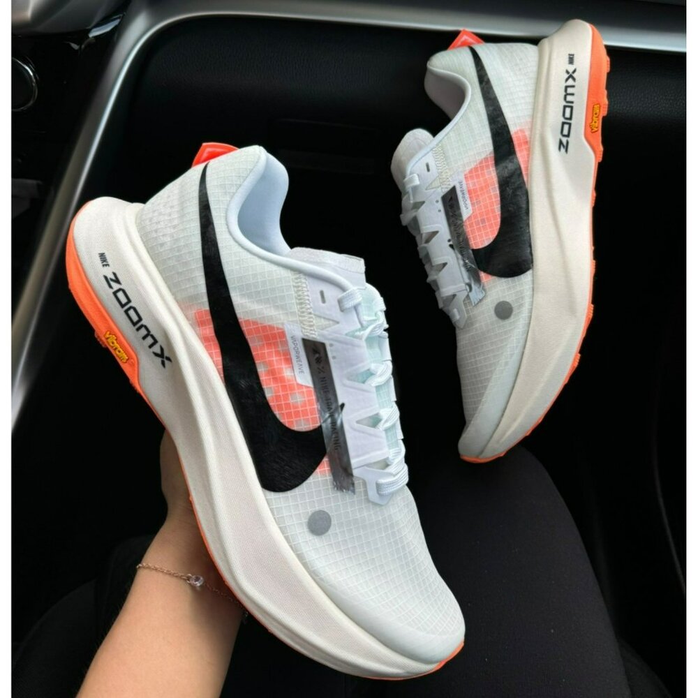 F72- SIZE 6 WOMEN'S NIKE ZOOMX ULTRAFLY TRAIL WHITE / BLACK / ORANGE DZ0489 100